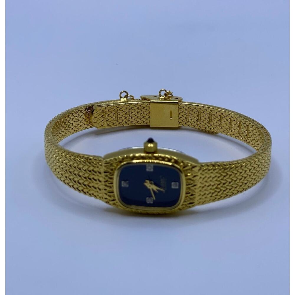 Modern Minimalist Dainty Gold Xavier Quartz Watch‎